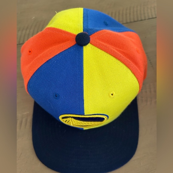 Golden State Warriors Mitchell & Ness Adjustable Cap - Picture 5 of 7